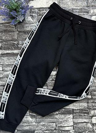 Спорт штани river island 5-6 років