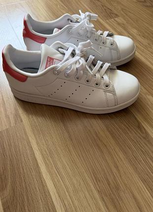 Жіночі шкіряні кеди adidas stan smith