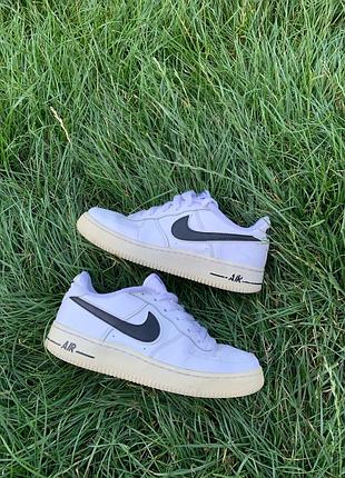 Кросівки nike air force 1 білі, вживані