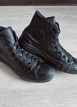 Высокие кожаные черные кеды converse all star 36р