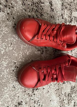 Продам кросівки adidas жіночі