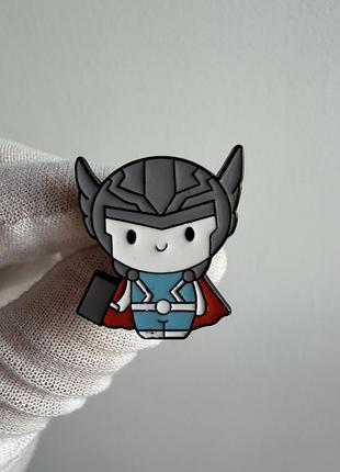 Пін значок металевий брошка тор з молотом мйольнір — marvel, месники / avengers