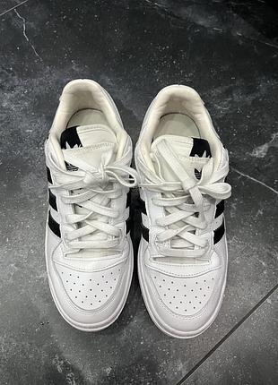 Кросівки adidas originals