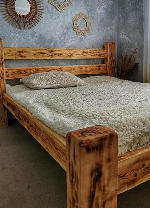 Кровать двуспальная из натурального дерева