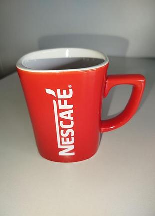 Красная чашка nescafé «der morgenmuffel» (оригинал, 9 см.) кружка