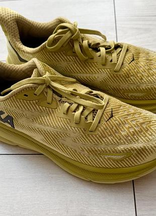 Кросівки жіночі hoka clifton 9 , 40 2/3 eur ( 25.5 см) оригінал