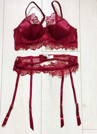 Красивый набор сеть не бюстгальтер и пояс для чулок intimissimi