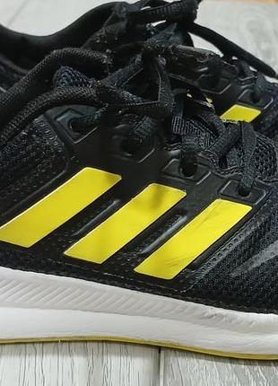 Кроссовки adidas 35 г.