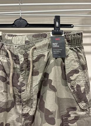 Карго хаккі штани levis