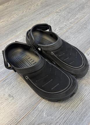 Тапочки crocs