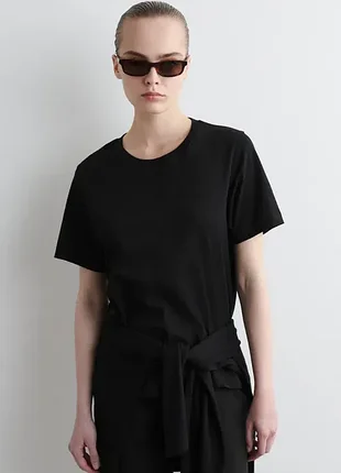 Футболка женская cos crew-neck cotton t-shirt / s