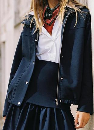 Темно синяя трикотажная куртка бомбер с высоким воротником zara
🌺🌺🌺🌺🌺🌺🌺🌺🌺🌺