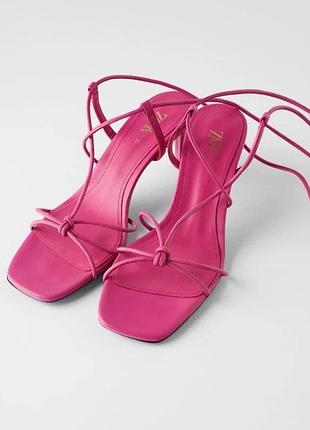 Класні рожеві шкіряні босоніжки на зав'язках zara
☝️☝️☝️☝️☝️☝️☝️☝️☝️☝️☝️☝️
