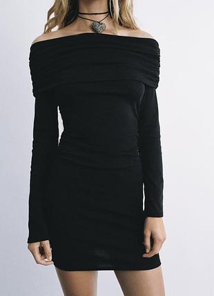 Жіноча чорна сукня на осінь zara
