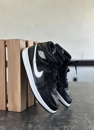 Кросівки nike jordan