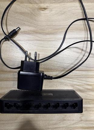 Комутатор світч на 8 портів netis