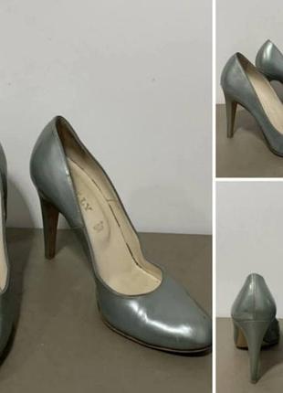 Туфлі на високих підборах bally 39 р made in italy
