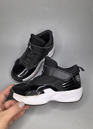 Детские кроссовки jordan max aura 6 в цвете black/white