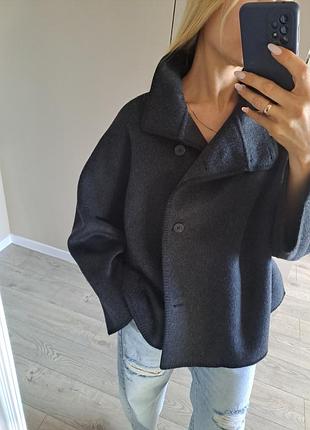 Коротке шерстяне пальто zara вільного крою