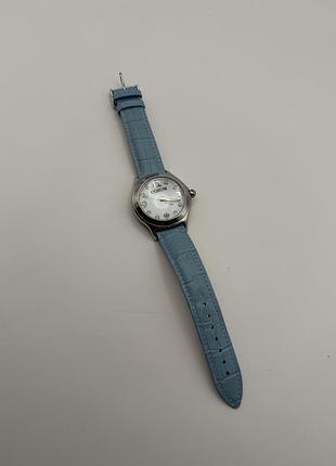 Кварцевий годинник corum