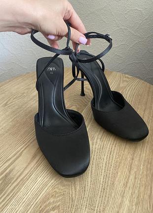 Сатиновые туфли босоножки лодочки слингбеки zara