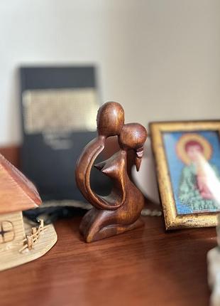 Скульптура«влюбленные»