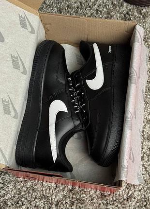 Жіночі кросівки nike air force 1 low supreme w black white
