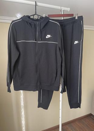 Жіночий спортивний костюм nike