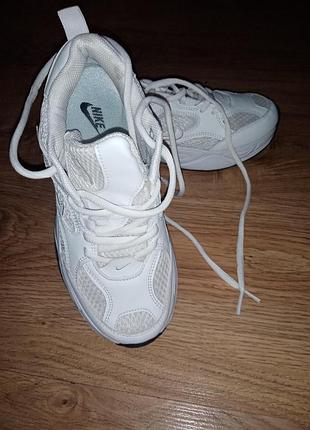 Кроси nike