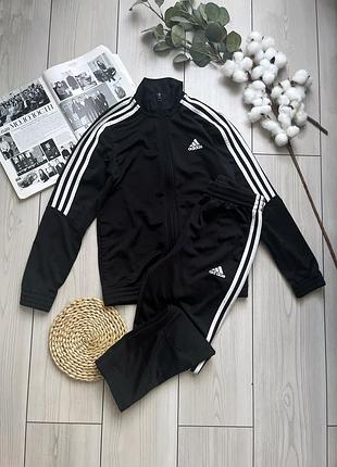 Костюм adidas 11-12 років