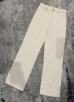 Джинси молочні mango 40/ m