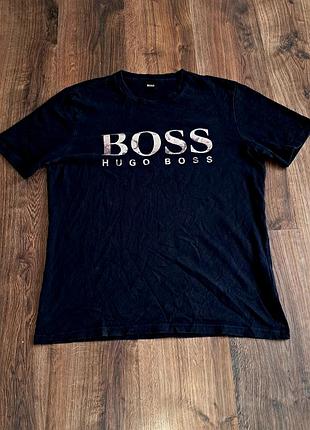 Мужская уникальная футболка hugo boss с большим лого оригинал