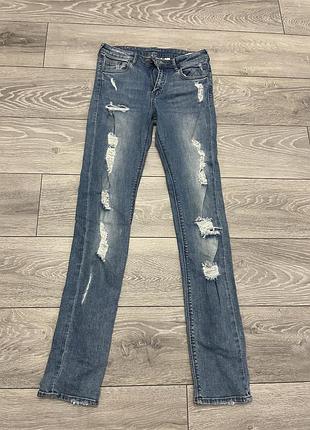 Джинси жіночі h&m &denim сліми з потертостями сині w29/l34