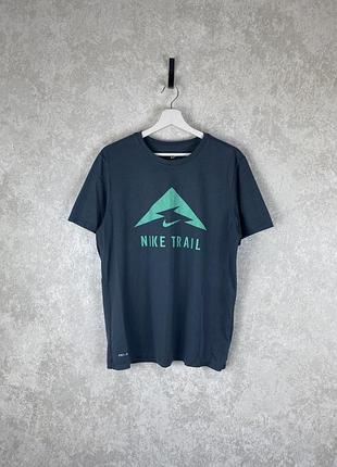 Чоловіча футболка nike dri-fit trail t-shirt в гарному стані, оригінал l