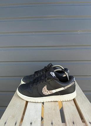 Кросівки nike w dunk low se "black animal instinct