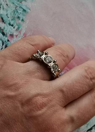 Дизайнерська каблучка доріжка з кристалами swarovski каблучка dyrberg kern swarovski