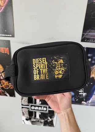 Diesel — чорна вінтажна поясна сумка з принтом «spirit of the brave»