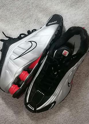 Кросівки nike shox r4