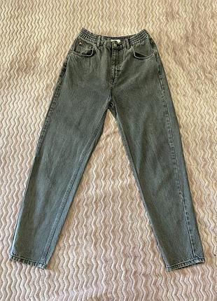 Сірі джинси pull&bear mom fit