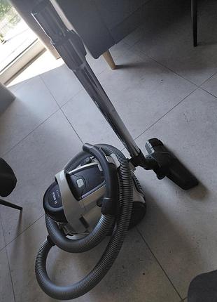 Пилосос без мішка bosch bgs05a225