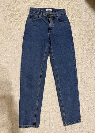 Джинси mom fit pull&bear з високою посадкою (eur 32 / xxs–xs)