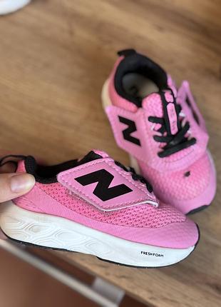 Кросівки new balance