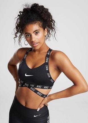 Чорний спортивний топ nike