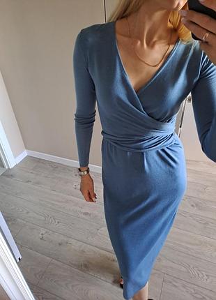 Волшебное голубое платье из тонкой вязки zara с длинными рукавами.