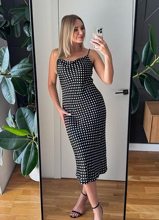 Тренда сукня в горошок від zara