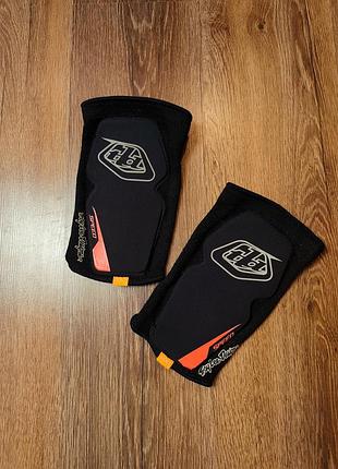 Наколенники troy lee designs speed с защитой d3o