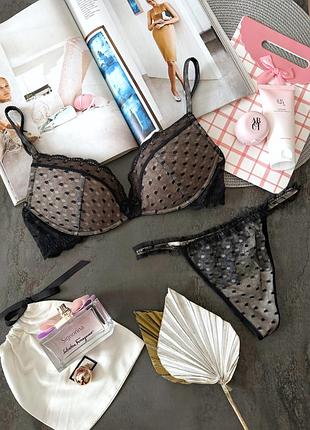 Розкішний комплект білизни від intimissimi