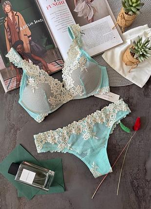 Розкішний комплект білизни intimissimi з колекції pretty flowers