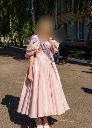 Корсетное платье розового цвета