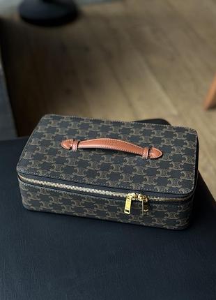 Косметичка celine top handle medium toiletry case in triomphe canvas and calfskin